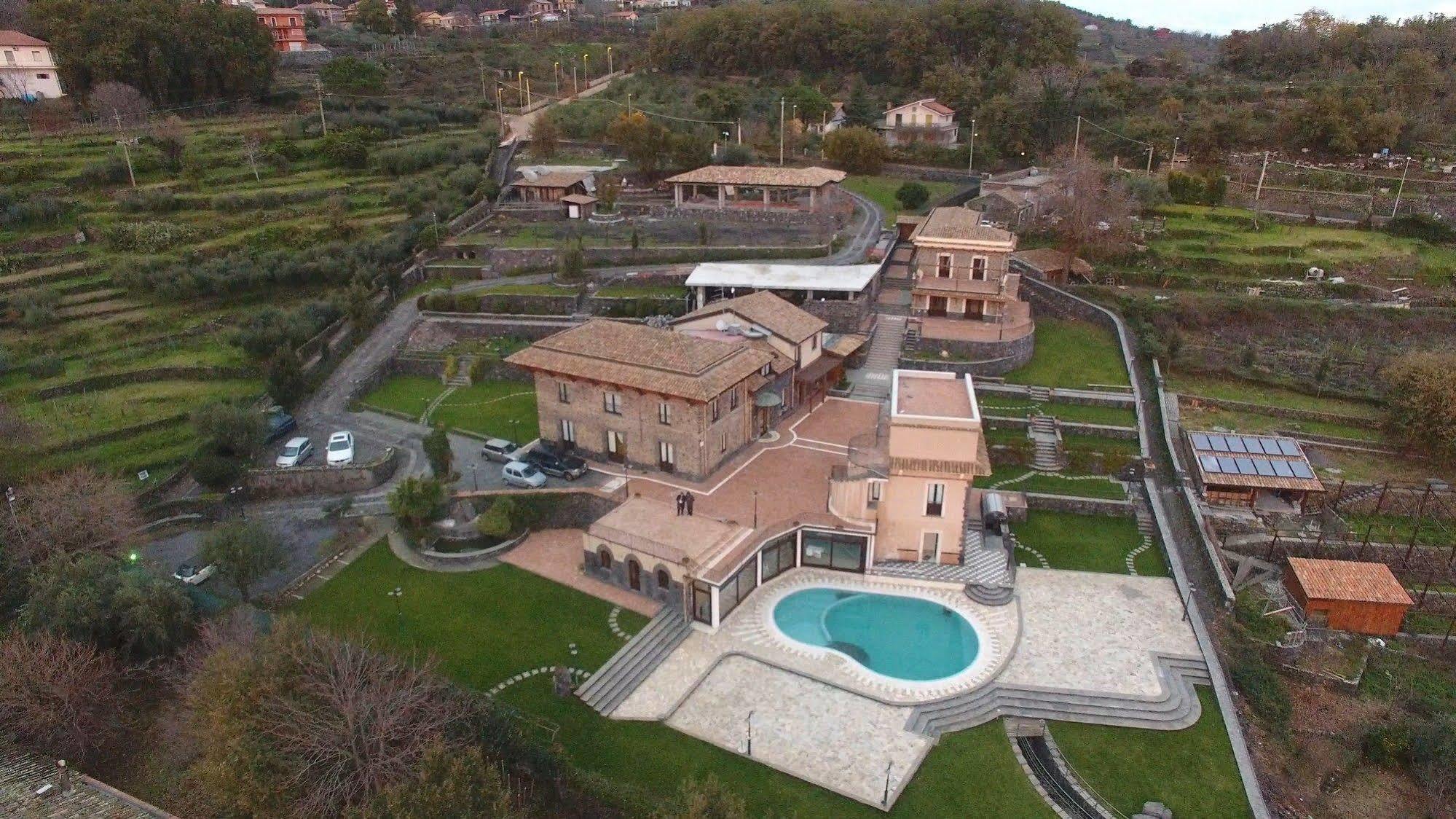Antico Borgo Petralia Guest House Zafferana Etnea Exterior photo