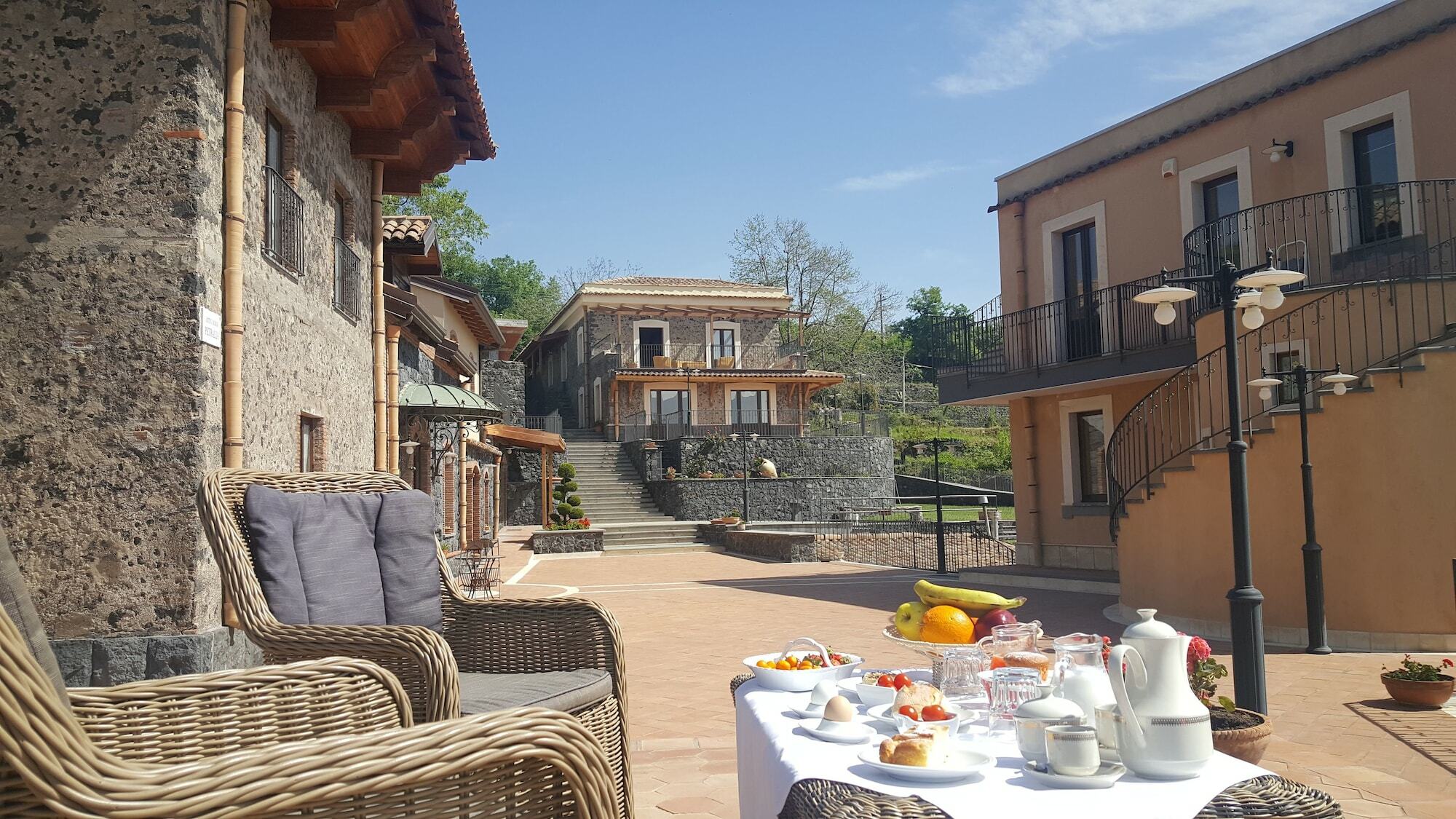 Antico Borgo Petralia Guest House Zafferana Etnea Exterior photo